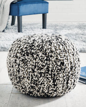 Load image into Gallery viewer, Latricia Pouf