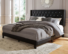Load image into Gallery viewer, Vintasso Queen Upholstered Bed