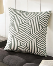 Load image into Gallery viewer, Adrik Pillow (Set of 4) image
