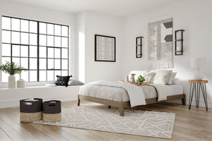 Tannally Queen Platform Bed image