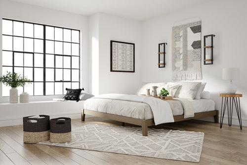 Tannally King Platform Bed image