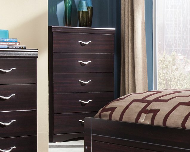 Zanbury Chest of Drawers image