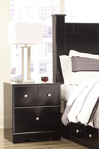 Mirlotown Nightstand image