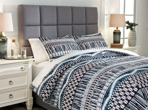 Shilliam 3-Piece King Comforter Set image