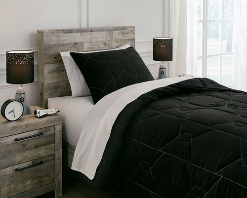 Meliora Twin Quilt Set image